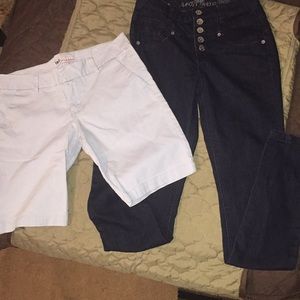 1 pair of shorts. 1 pair of pants bundle. Bag#114